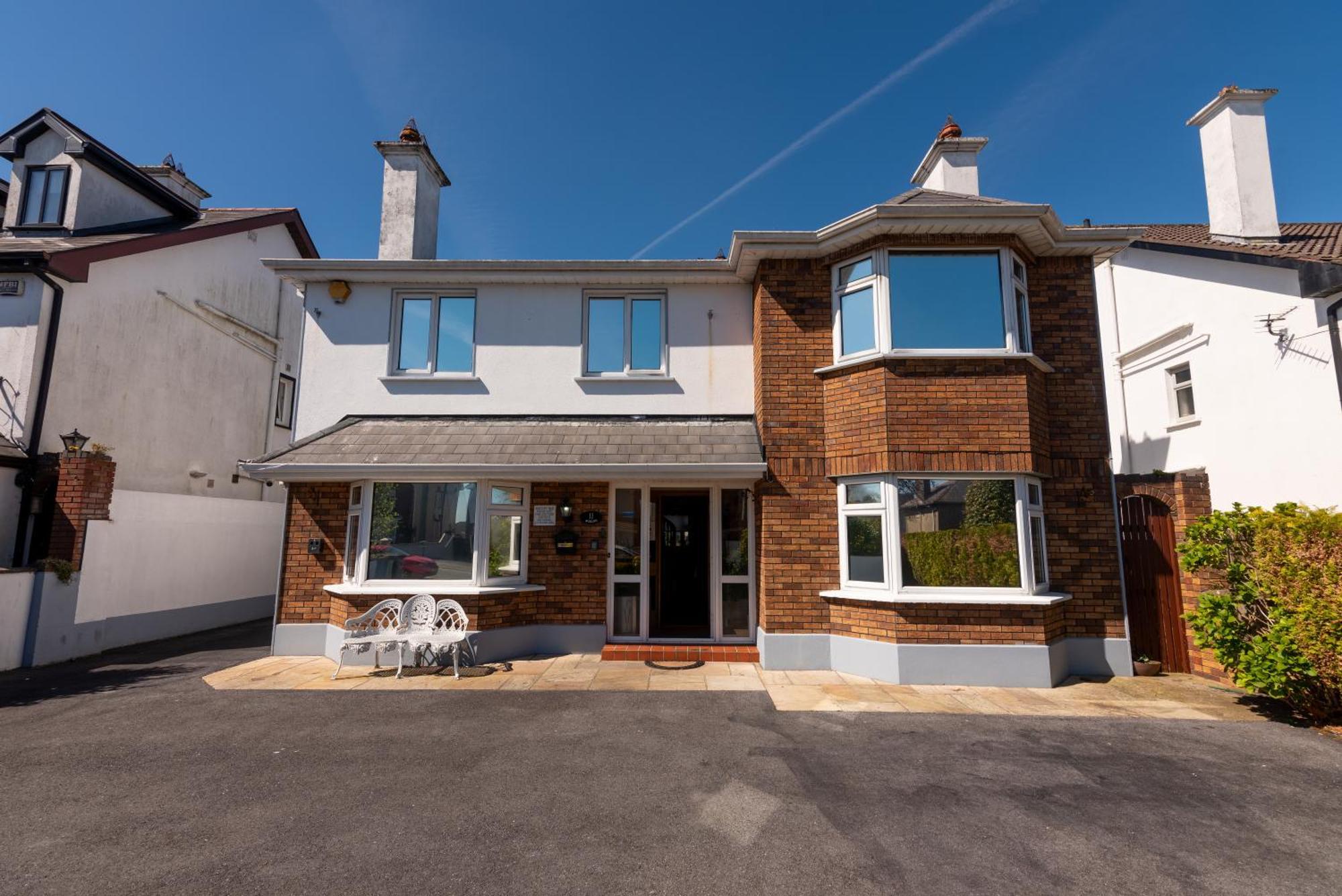 Avalon House Hotel Galway Exterior photo