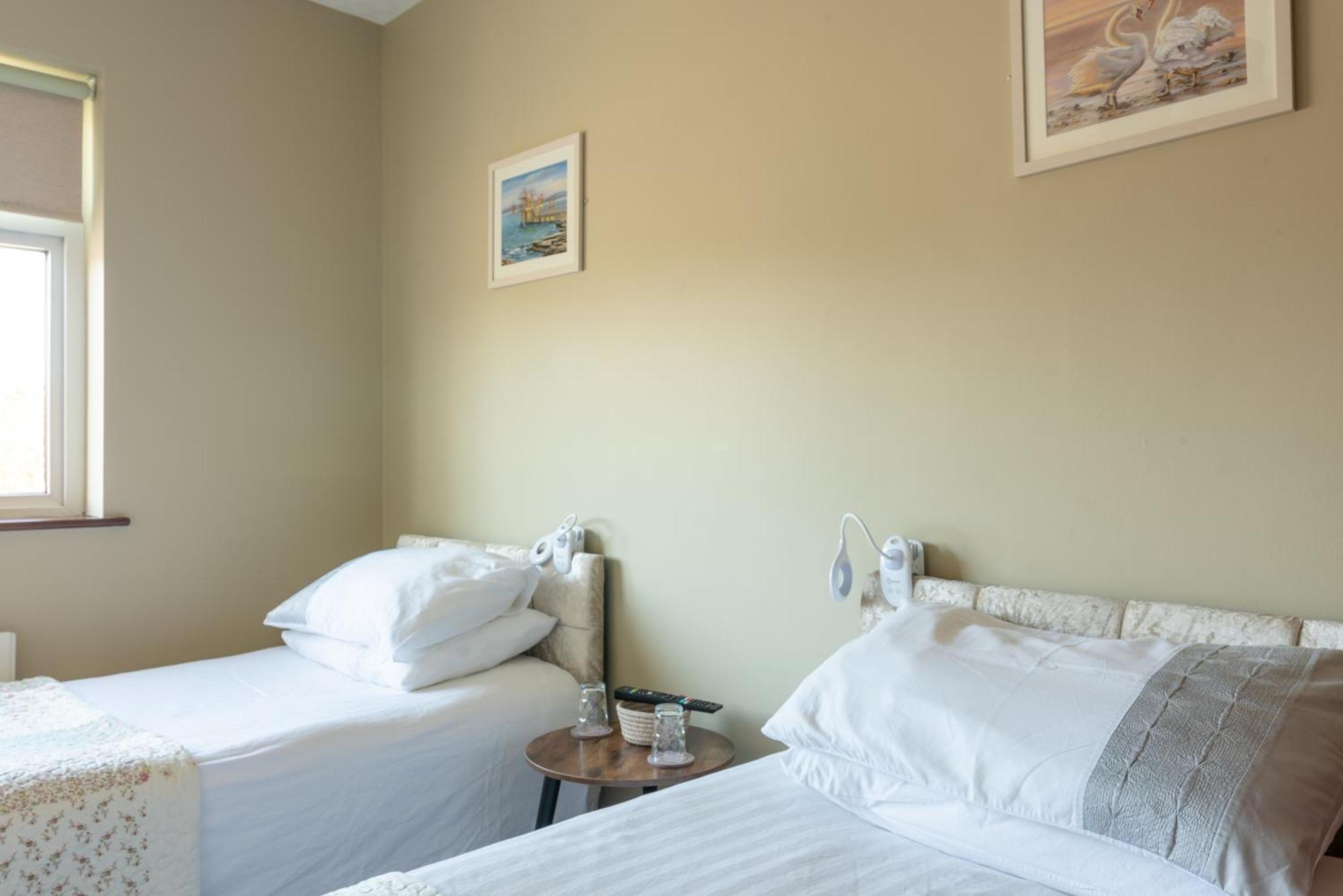 Avalon House Hotel Galway Exterior photo